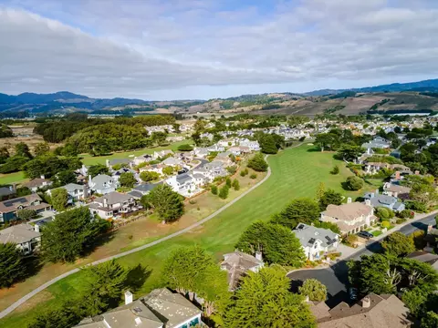 View/Area - 15 Ashdown Pl, Half Moon Bay, CA 94019 photo 3 of 7