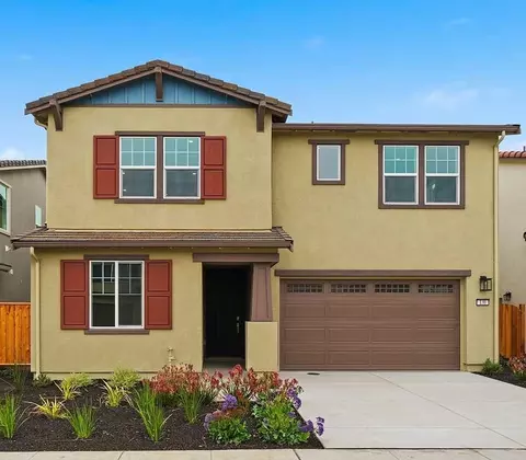 130 Dogwood Ct, Hollister, CA 95023