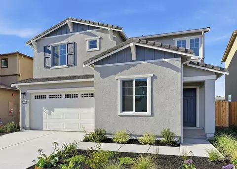 104 Dogwood Ct, Hollister, CA 95023