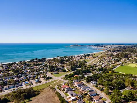 533 Alto Ave, Half Moon Bay, CA 94019