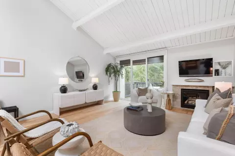 2371 Ticonderoga Dr, San Mateo, CA 94402