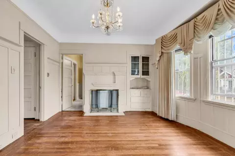 852 58th St, Oakland, CA 94608