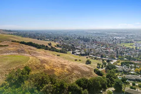 View/Area - 1995 Old Calaveras Rd, Milpitas, CA 95035 photo 3 of 9