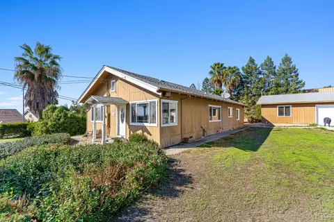 Exterior - 1995 Old Calaveras Rd, Milpitas, CA 95035 photo 3 of 12