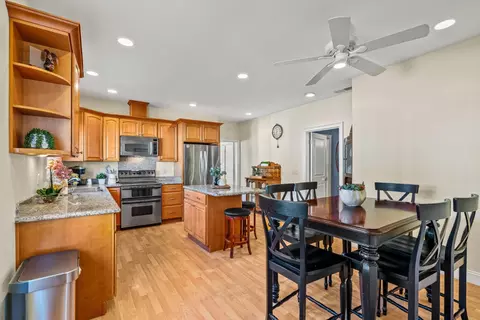 Kitchen - 1995 Old Calaveras Rd, Milpitas, CA 95035 photo 2 of 4