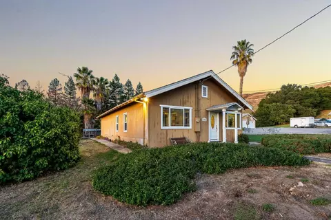 Exterior - 1995 Old Calaveras Rd, Milpitas, CA 95035 photo 11 of 12