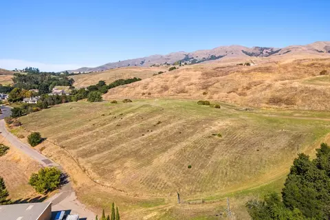 View/Area - 1995 Old Calaveras Rd, Milpitas, CA 95035 photo 8 of 9