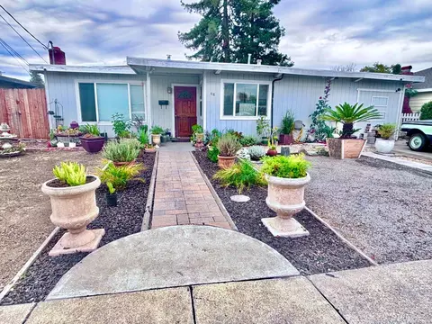416 Cortez Dr, Petaluma, CA 94954