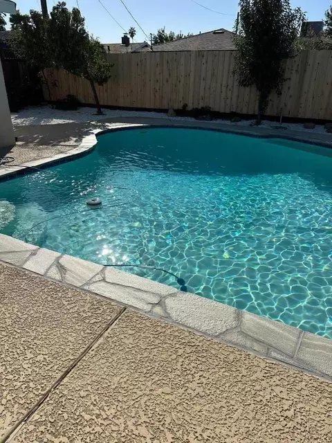 Exterior - 130 E 21st St, Tracy, CA 95376 photo 1 of 6