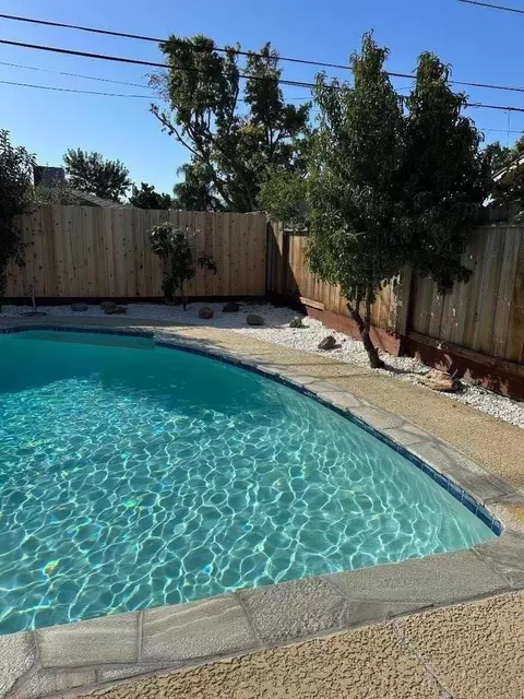 Exterior - 130 E 21st St, Tracy, CA 95376 photo 3 of 6
