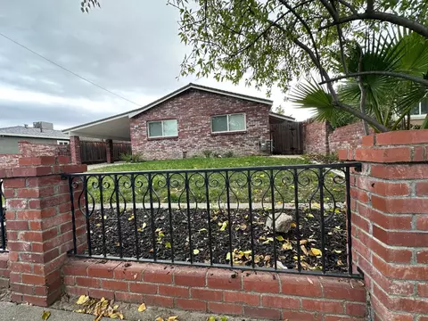 130 E 21st St, Tracy, CA 95376