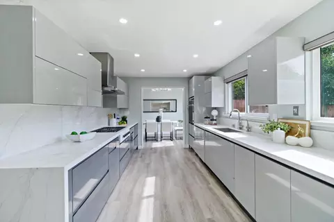 Kitchen - 294 Rosado Rd, Fremont, CA 94539 photo 4 of 6