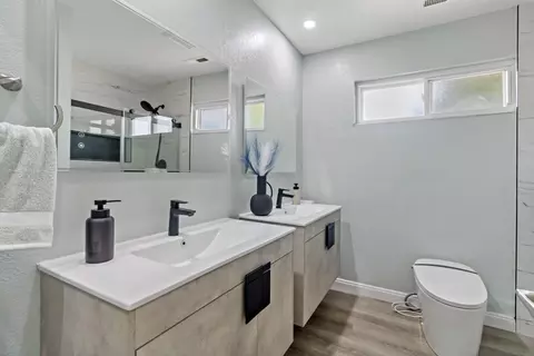 Bath - 294 Rosado Rd, Fremont, CA 94539 photo 3 of 7