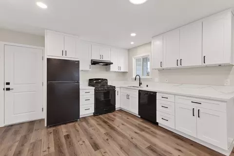 Kitchen - 136 Lester Ct, Watsonville, CA 95076 photo 1 of 1