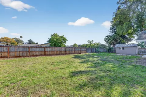 Exterior - 136 Lester Ct, Watsonville, CA 95076 photo 6 of 10