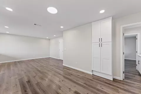 Living - 136 Lester Ct, Watsonville, CA 95076 photo 4 of 5