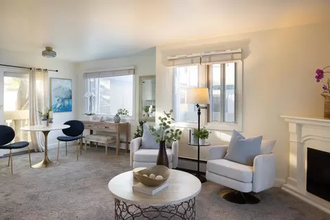 420 Dela Vina Ave 7, Monterey, CA 93940