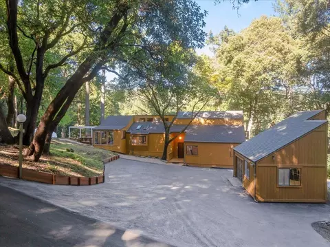 22163 Miller Ridge Rd, Los Gatos, CA 95033