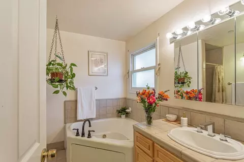 Bath - 89 Hatton Ave, Spreckels, CA 93962 photo 1 of 3