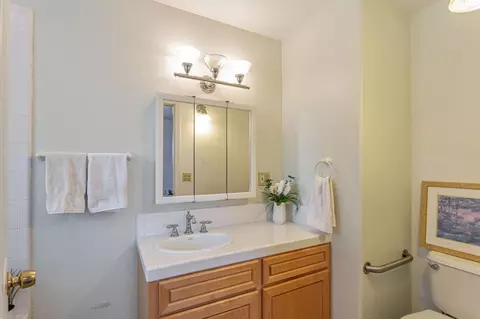 Bath - 89 Hatton Ave, Spreckels, CA 93962 photo 3 of 3