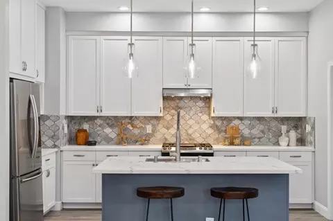 3006 26th St, San Francisco, CA 94110