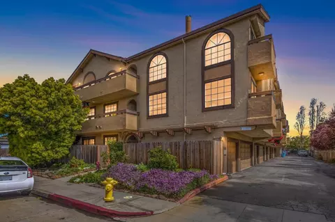 711 S Bayshore Blvd 23, San Mateo, CA 94401