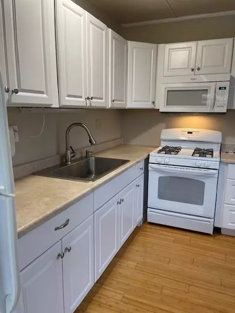 Kitchen - 2605 Rosedale Ave, Soquel, CA 95073 photo 2 of 2