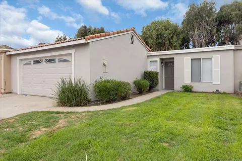 1631 Cherokee Dr, Salinas, CA 93906