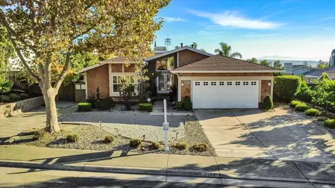 3572 Rollingside Dr, San Jose, CA 95148