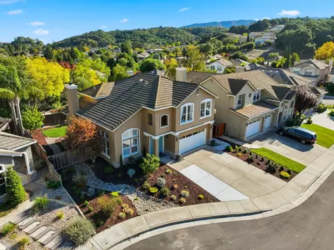 9232 Kestrel Ct, Gilroy, CA 95020