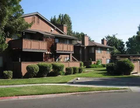 4860 E Lane Ave 104, Fresno, CA 93727