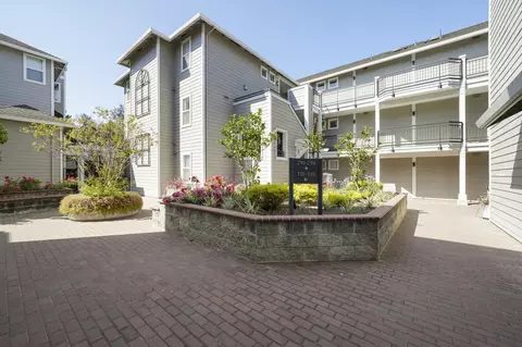 1982 W Bayshore Rd 223, East Palo Alto, CA 94303