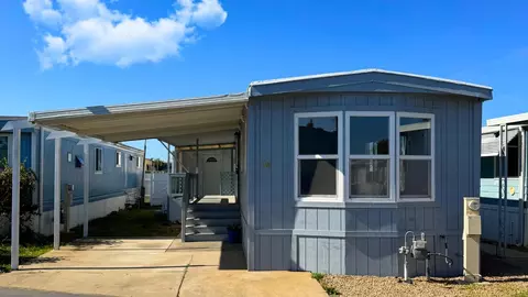 12350 Christensen Rd 76, Salinas, CA 93907