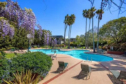1254 Shelter Creek Ln 254, San Bruno, CA 94066