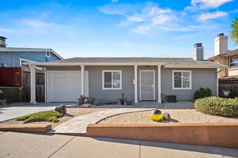 1717 Harding St, Seaside, CA 93955