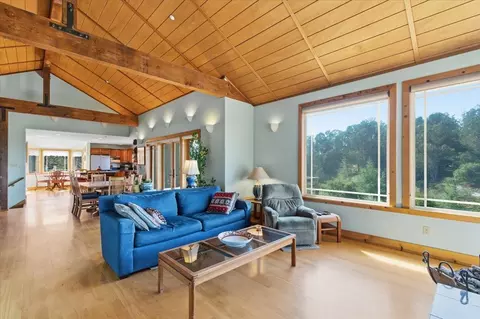 Living - 1175 Eagle Hill Rd, Royal Oaks, CA 95076 photo 2 of 2