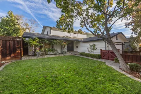 1092 Del Cambre Dr, San Jose, CA 95129