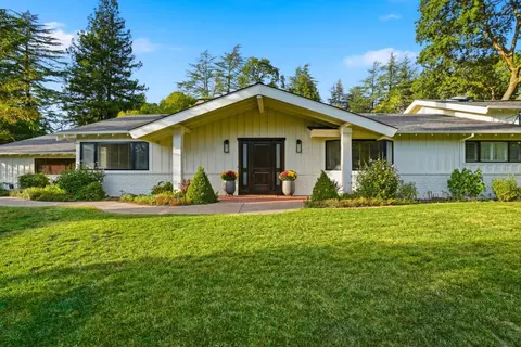 1049 Scots Ln, Walnut Creek, CA 94596