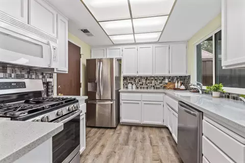 1006 Sylvan Meadows Dr, Modesto, CA 95356 photo 10