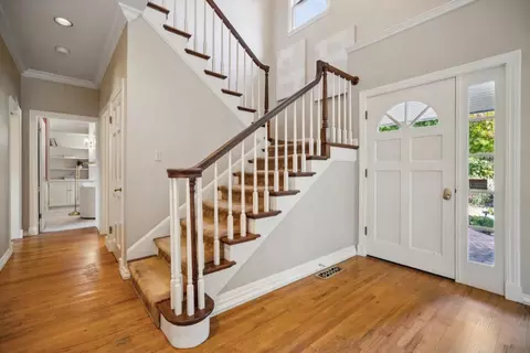 Entry Way - 2830 14th Ave, Carmel, CA 93923 photo 3 of 4