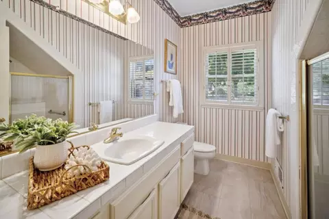 Bath - 2830 14th Ave, Carmel, CA 93923 photo 1 of 6