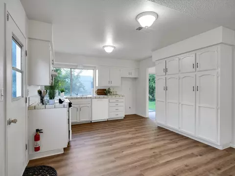 Kitchen - 3559 Vernal Ave, Merced, CA 95340 photo 2 of 3