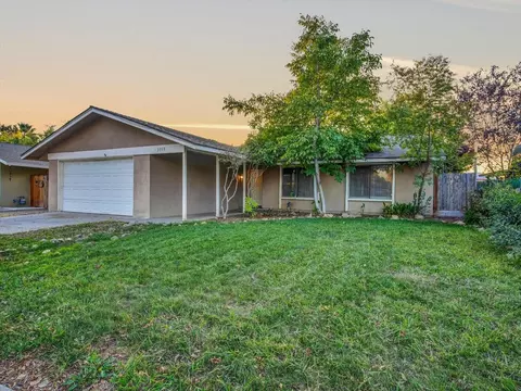 Exterior - 3559 Vernal Ave, Merced, CA 95340 photo 2 of 5