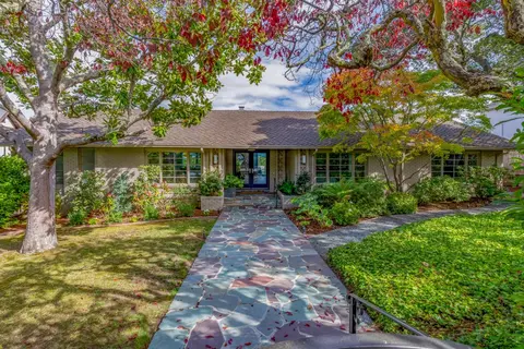 442 El Arroyo Rd, Hillsborough, CA 94010