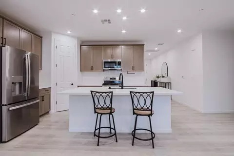 Kitchen - 554 Pleasant Dr, Lathrop, CA 95330 photo 2 of 3