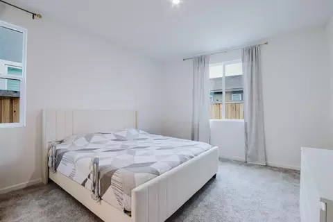 Bedroom - 554 Pleasant Dr, Lathrop, CA 95330 photo 1 of 5