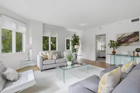 10 Crystal Springs Rd 1206, San Mateo, CA 94402