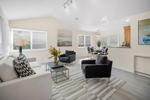 1109 Mcclellan Ave, Monterey, CA 93940