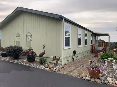 270 Hames Rd 55, Watsonville, CA 95076