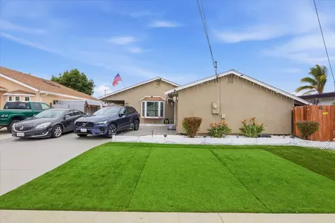 2627 Naples St, Hayward, CA 94545